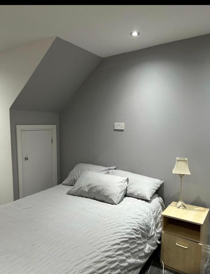 Cosy Nest In London Apartment Hendon Ngoại thất bức ảnh